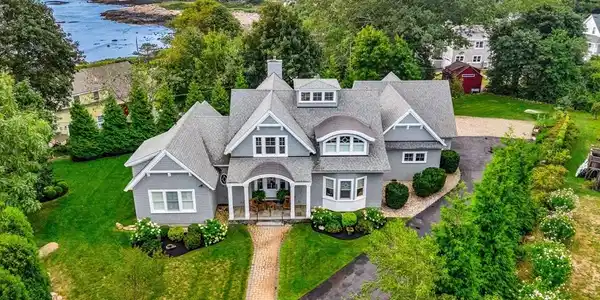 97 Marmion Way