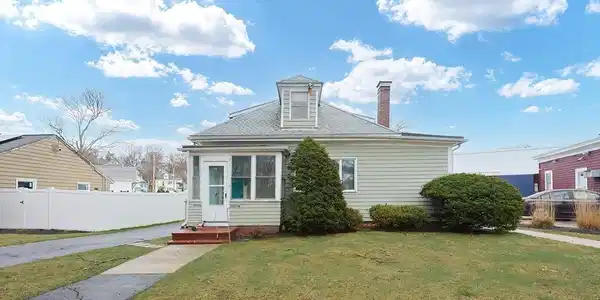 905 Revere Beach Pkwy