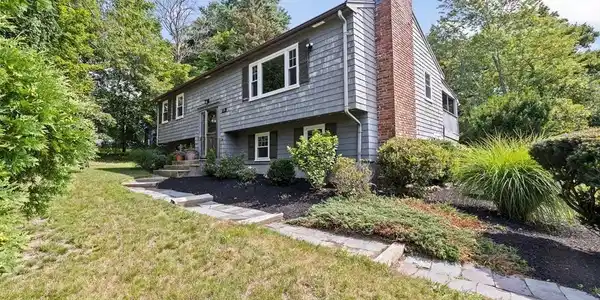 138 Country Way