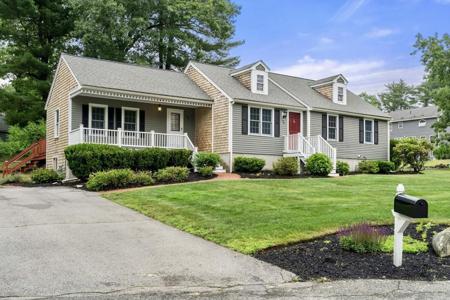 24 Ryders Ln