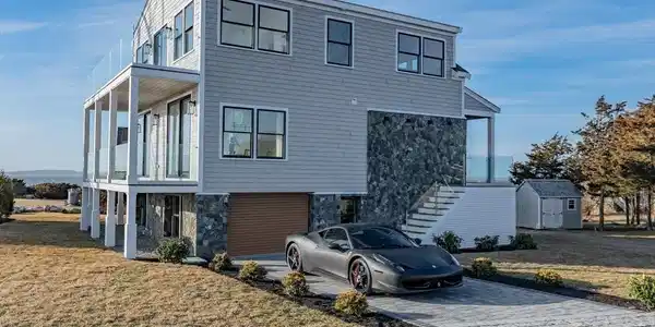 10 Harbor Way