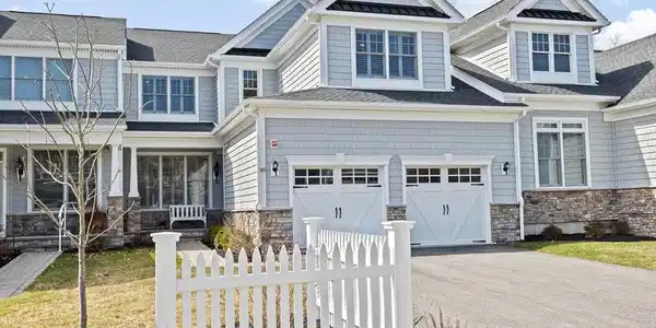 85 Thelma Way