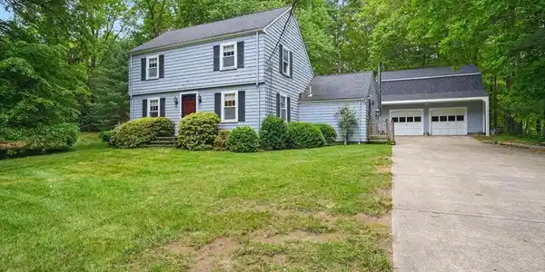 18 Carr Road