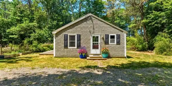 153 Dunns Pond Rd