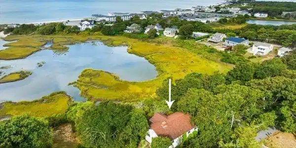 41 Nauset Ave E