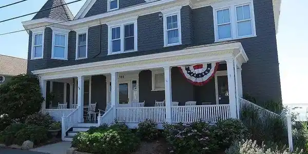 165 Commercial St