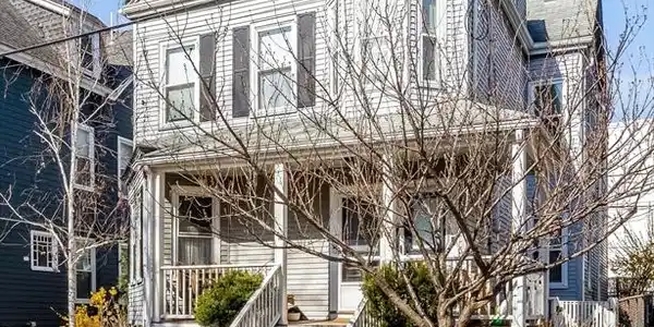 76 Tuttle Street