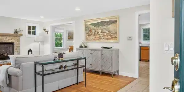 25 Mill Farm Way