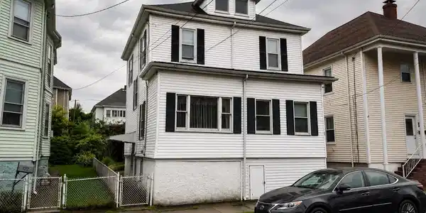 124 Clara St