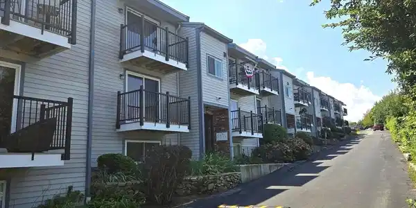 1175 Nantasket Ave