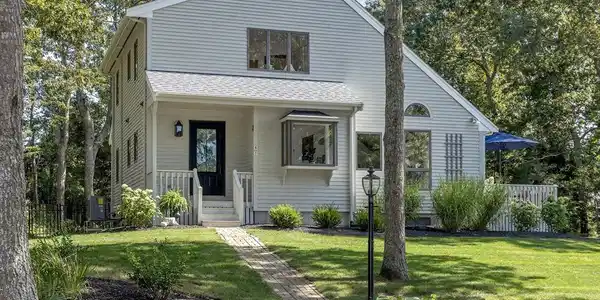 41 Seabreeze Dr