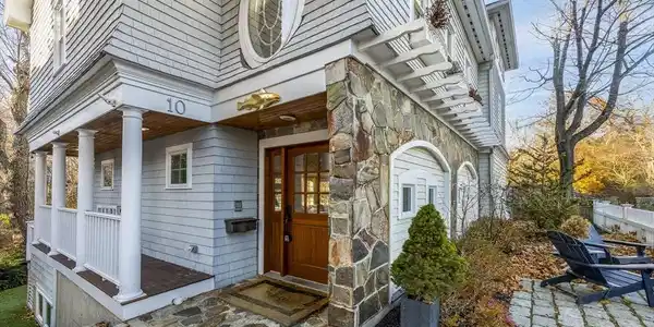 10 Risley Road