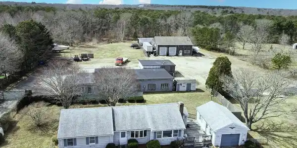 108 Trotting Park Rd