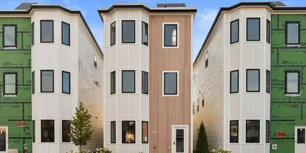 30 Swan Ave