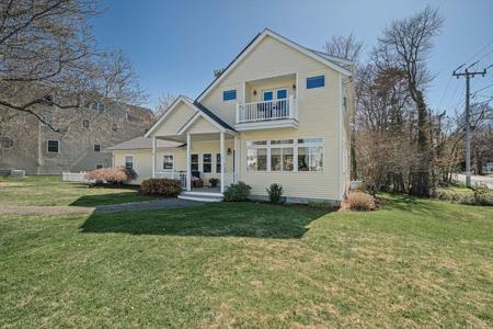 53 Shore Dr