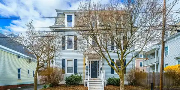24 Cabot St
