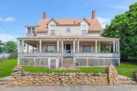 45 Beach Road