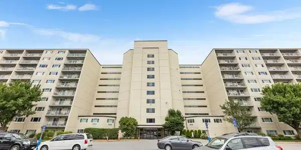 200 Cove Way