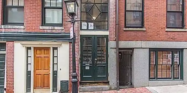 16 South Russell