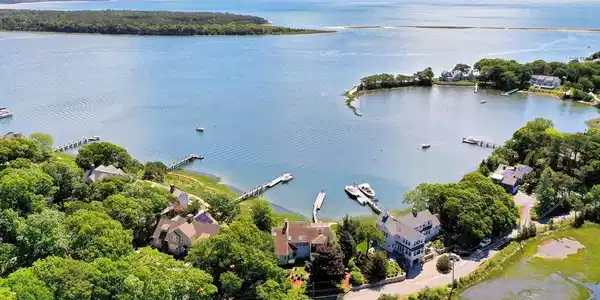 169 Daniels Island Rd