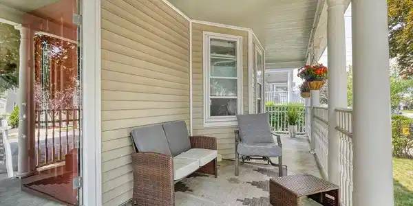 60 Waldemar Ave.