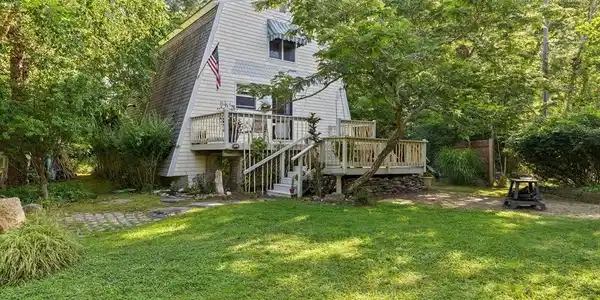 79 Dexter Rd