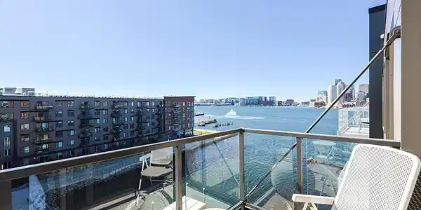 65 Lewis Street