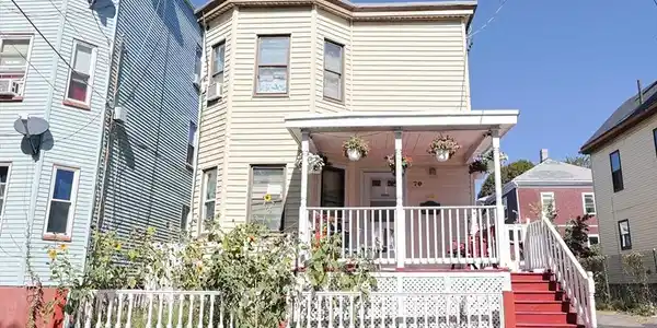 70 Chester Avenue