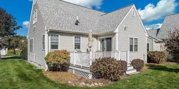 4 Old Field Rd