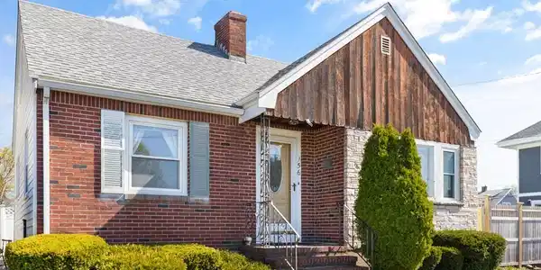 156 Squanto Rd