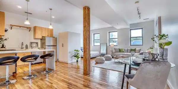 100 Pearl St