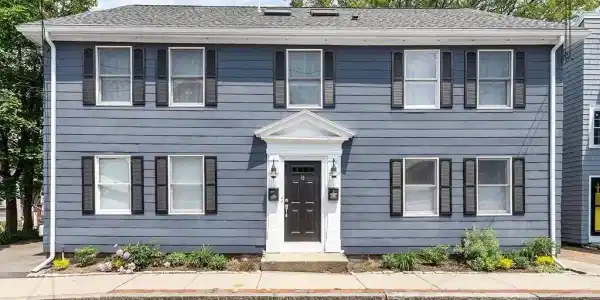 15 Hardy St