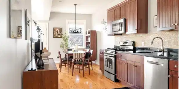 412 Meridian