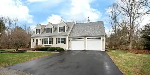 4 Kendall Village