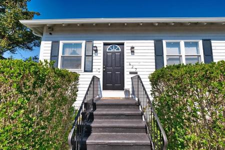 627 King St
