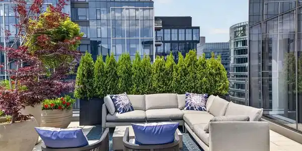 135 Seaport Blvd