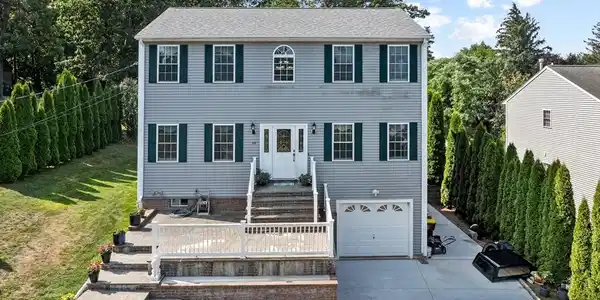 129 Dewey Street