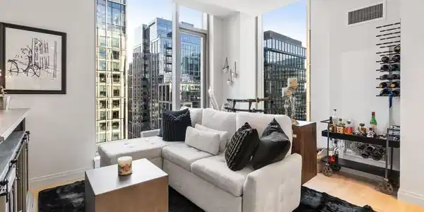 133 Seaport Blvd