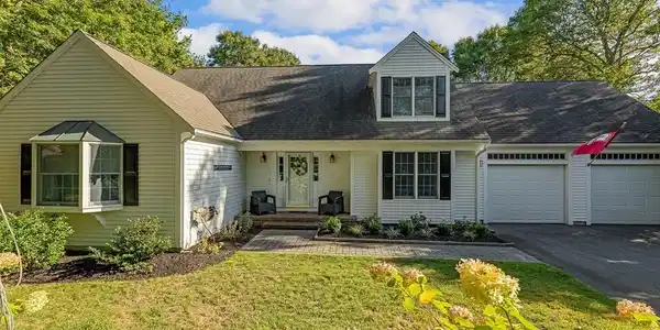 15 Old County Rd