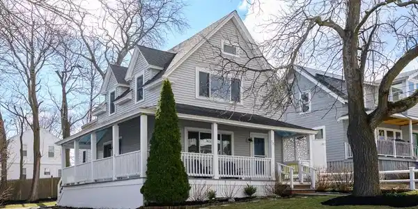 18 Standish Road