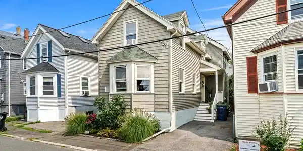 15 Beacon St