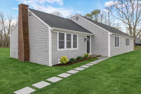 3 Bristol Ave
