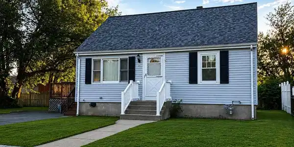 63 Prairie Ave