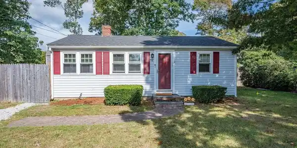 79 Swan Lake Rd