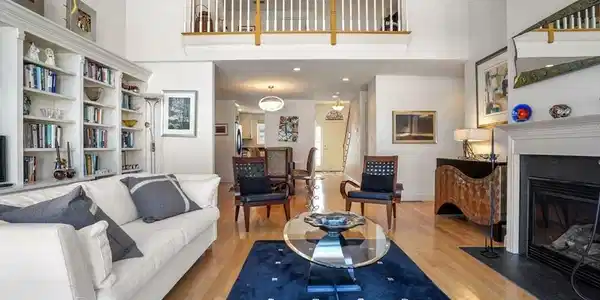 6 Maple Ln