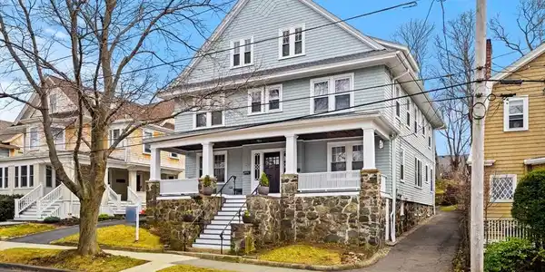 133 Elmwood Rd