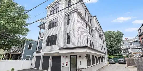 1 Leonard Place