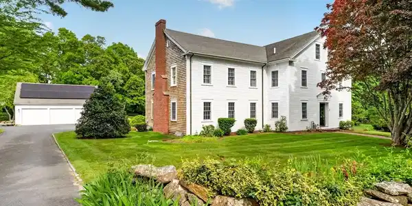3 Rockland St