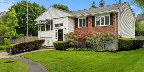 25 Countryside Ln