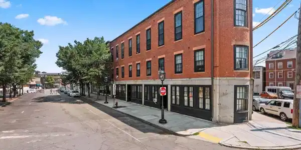 157-165 Winnisimmet St